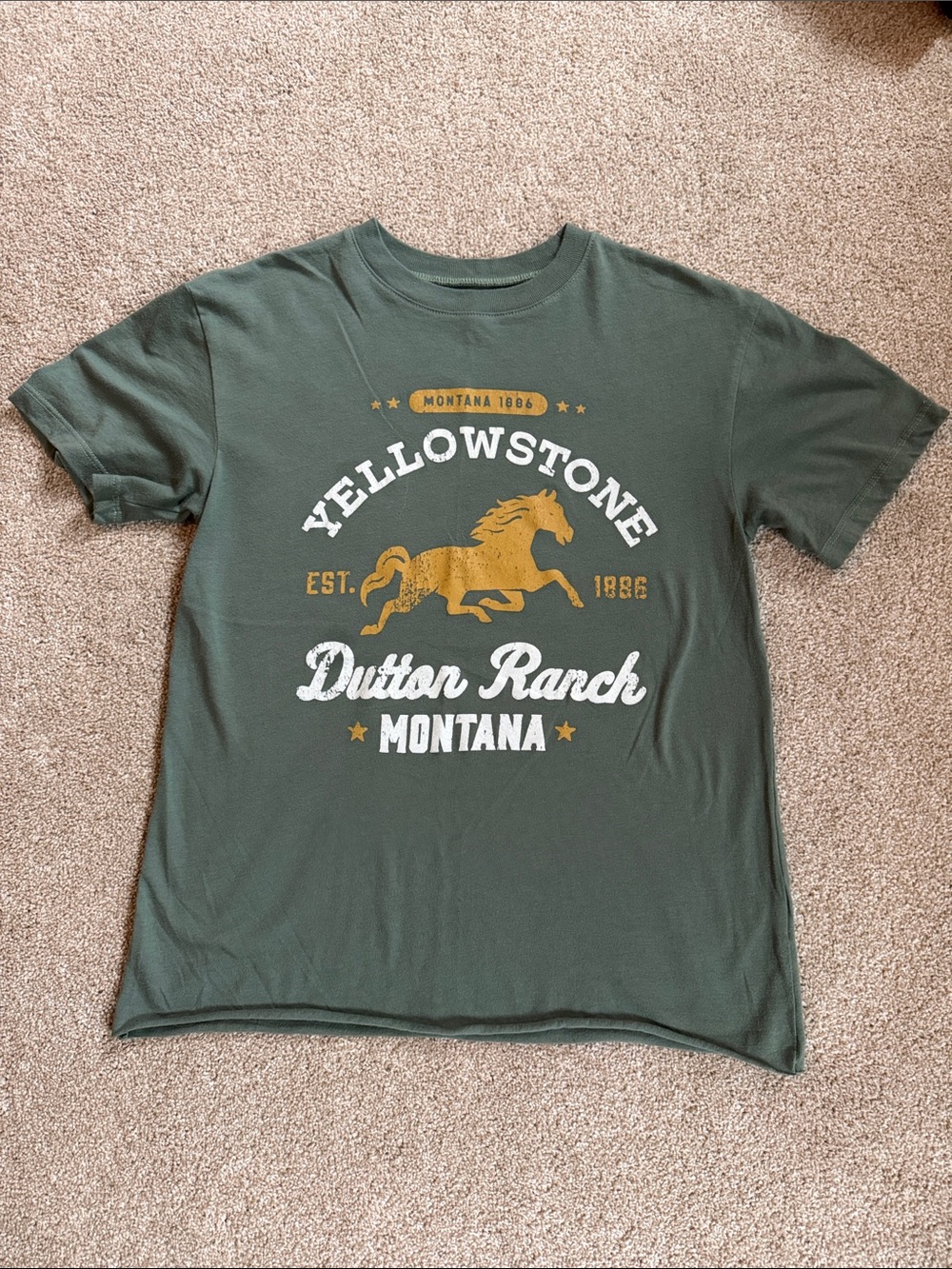 Yellowstone Dutton Ranch Montana Graphic Tee - Olive